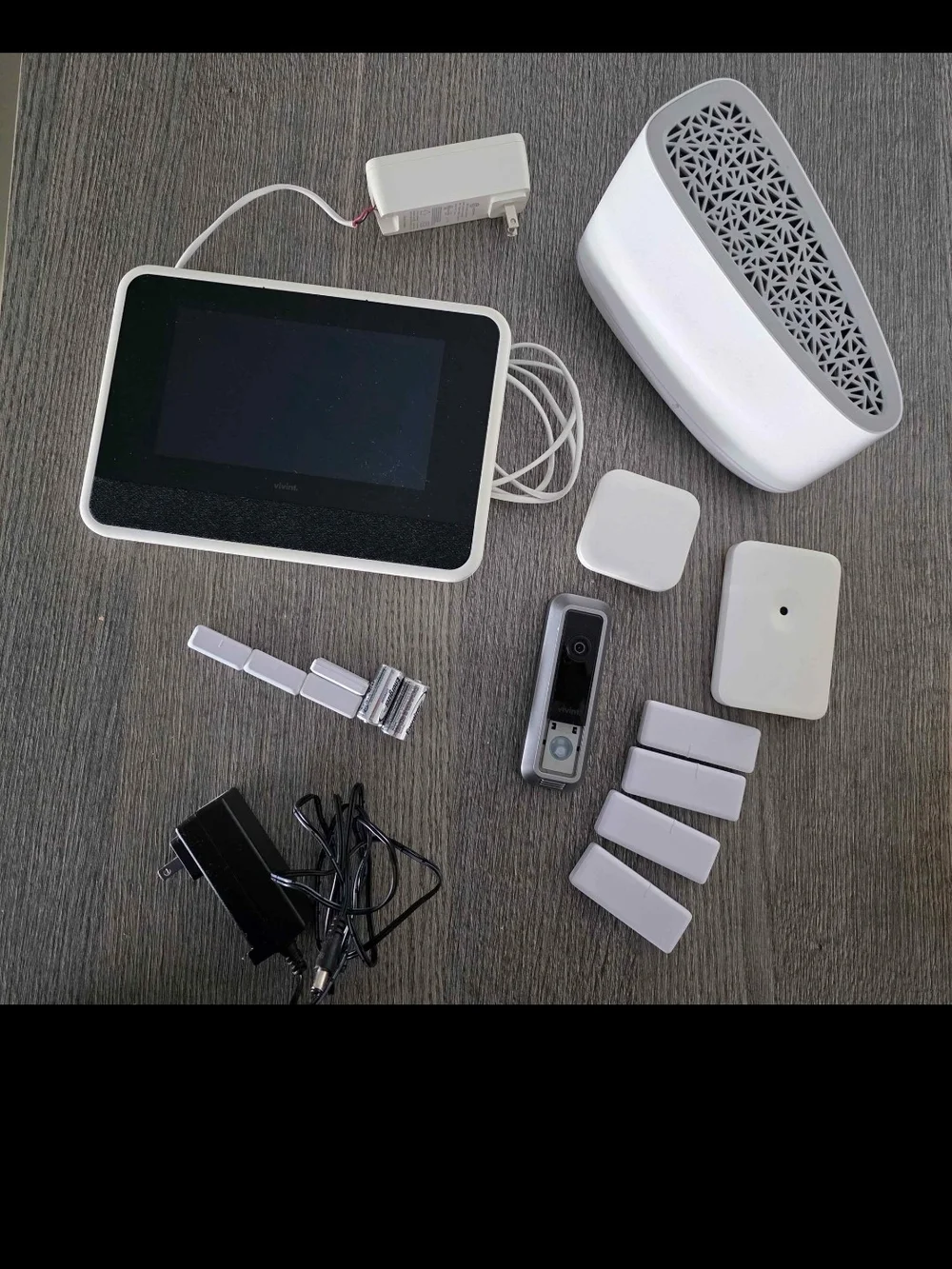 Vivint Smart Home Tablet Hub and Accessories - White